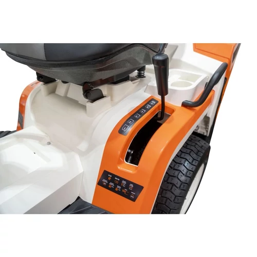 RURIS RX EXPLORER 840M fűnyíró traktor